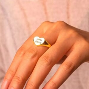 Signet Ring with Personalized Pattern or Word Custom Name Ring with Heart-Shape Stainless Steel Jewelry Gift for Femme Size 6-10